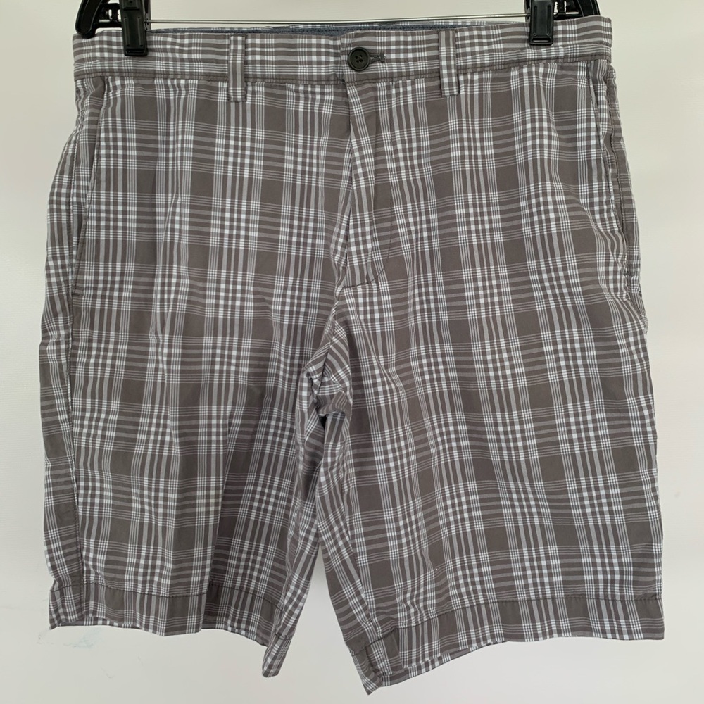 Banana republic gray/white plaid shorts. Size 33